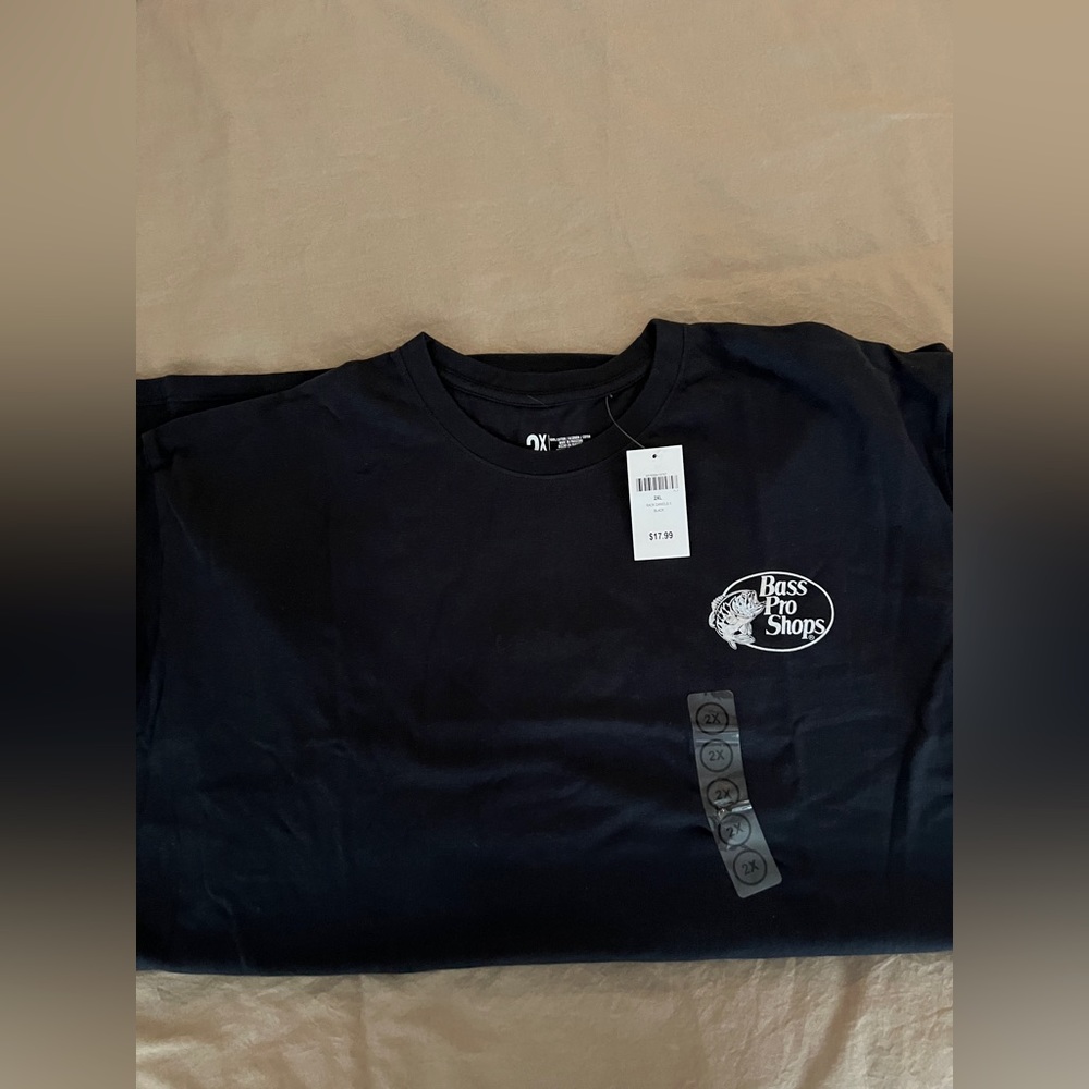Bass pro shop men’s tee shirt